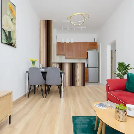Апартаменты With Two Bedrooms Near The Metro In By Renters *