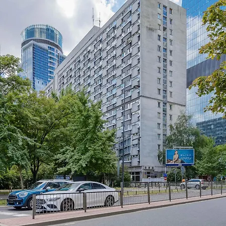 With Two Bedrooms Near The Metro In By Renters